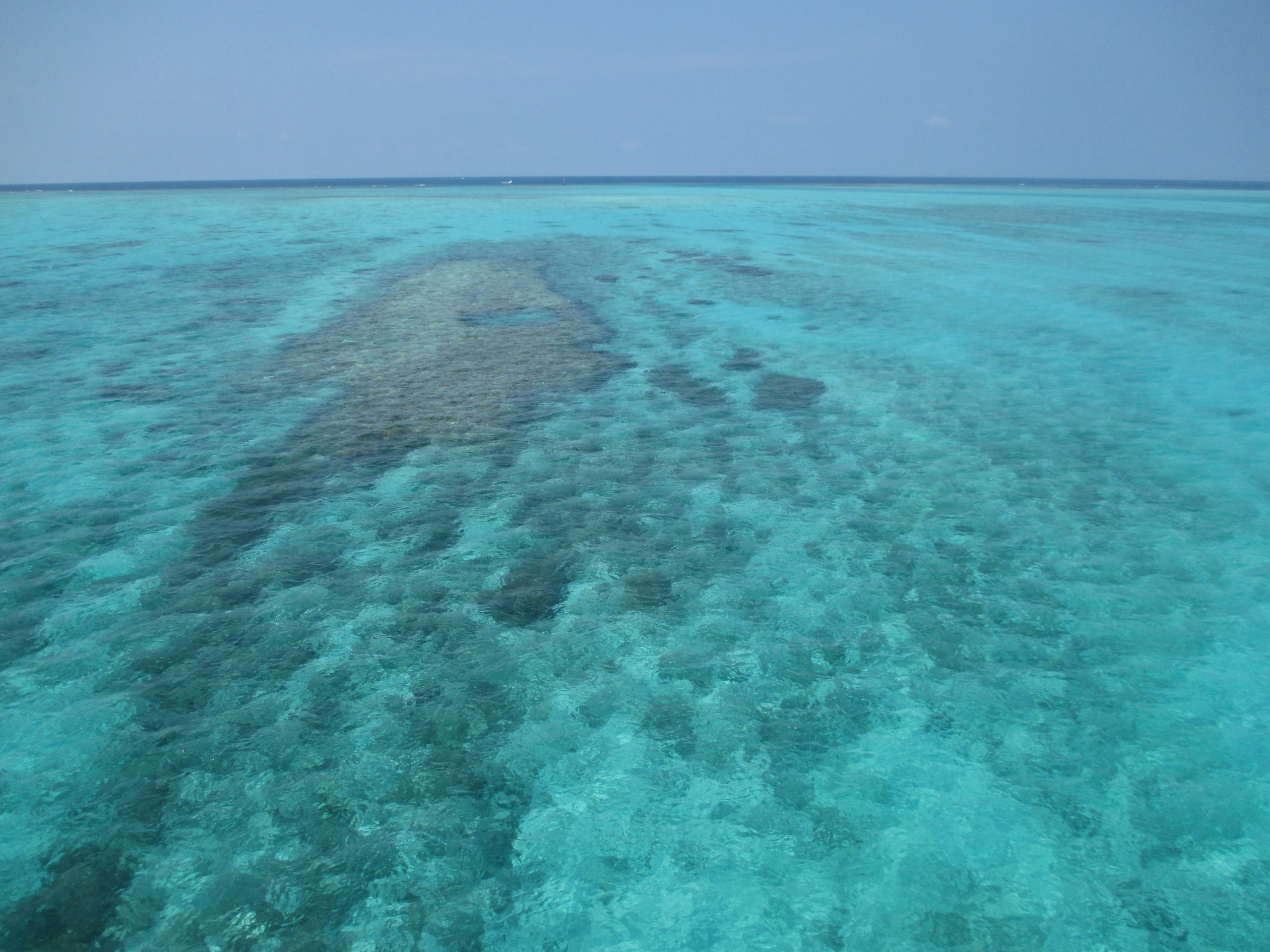 宮古島の旅 池間大橋から眺めるベストコンディションの池間ブルー これが日本一綺麗な海 18年 旅行記 その4 観光名人の旅行記ブログ