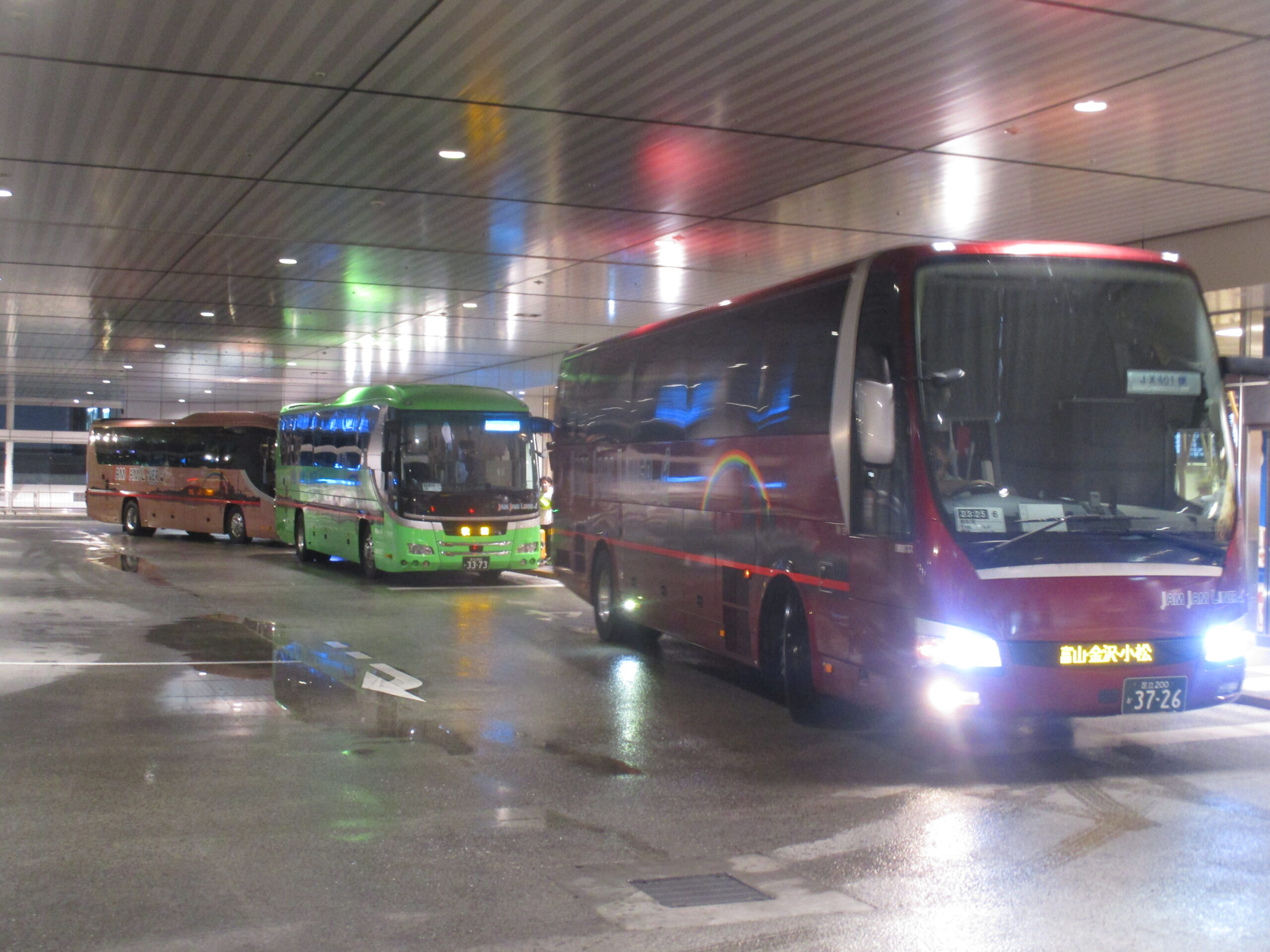 新宿駅からバスタ新宿へ 慣れてないと難しい 乗車までの流れを徹底解説 22年 旅行記その1 観光名人旅行記ブログ