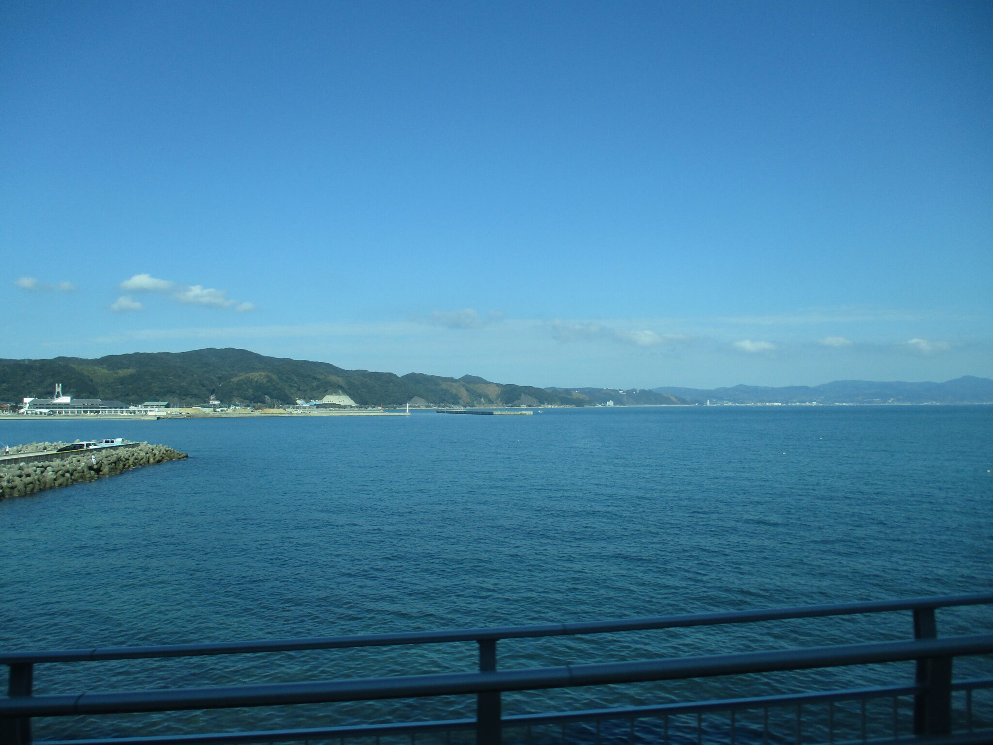 日本一細い島・成ケ島を観光！トンボロ？陸繋島？砂州？島の正体を地理的に解説｜2022 旅行記2 | 観光名人旅行記ブログ